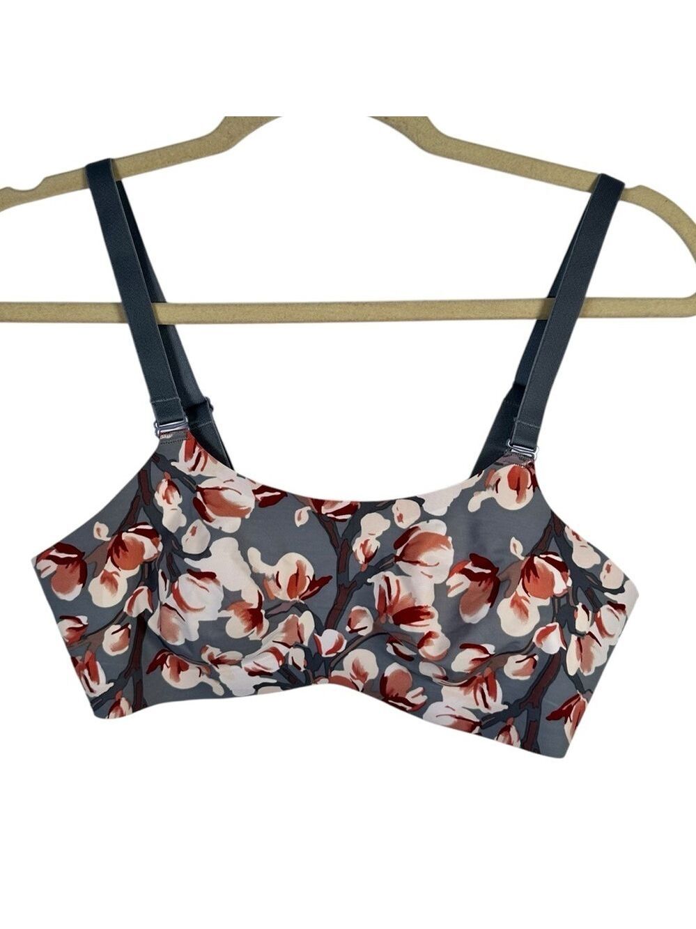 KNIX Floral Bra Size 2 Wireless Soft Support Pull-On Seamless Stretch Lounge